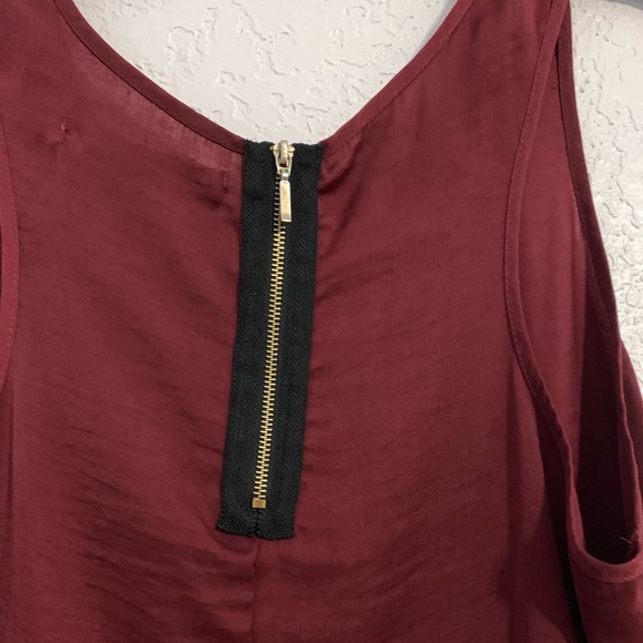 Burgundy Top - Picture 3 of 3